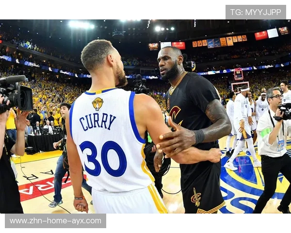 巨星逆袭：詹姆斯和库里谁才是真正的王者？，詹姆斯和库里是朋友吗
